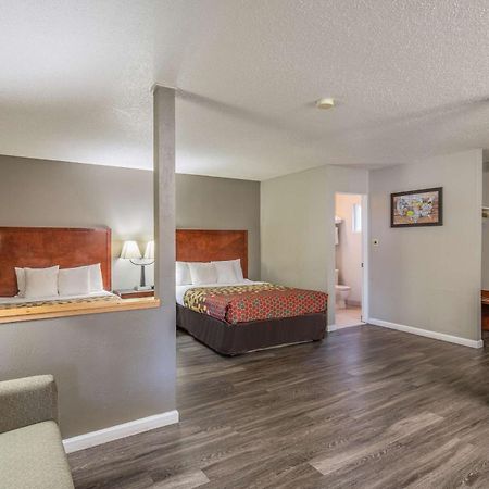 Econo Lodge Inn & Suites Yreka Exteriér fotografie