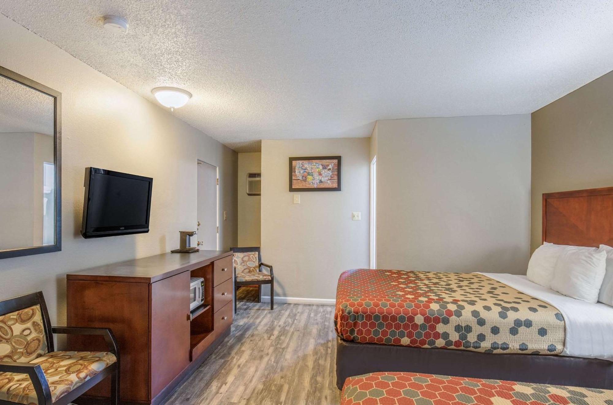 Econo Lodge Inn & Suites Yreka Exteriér fotografie