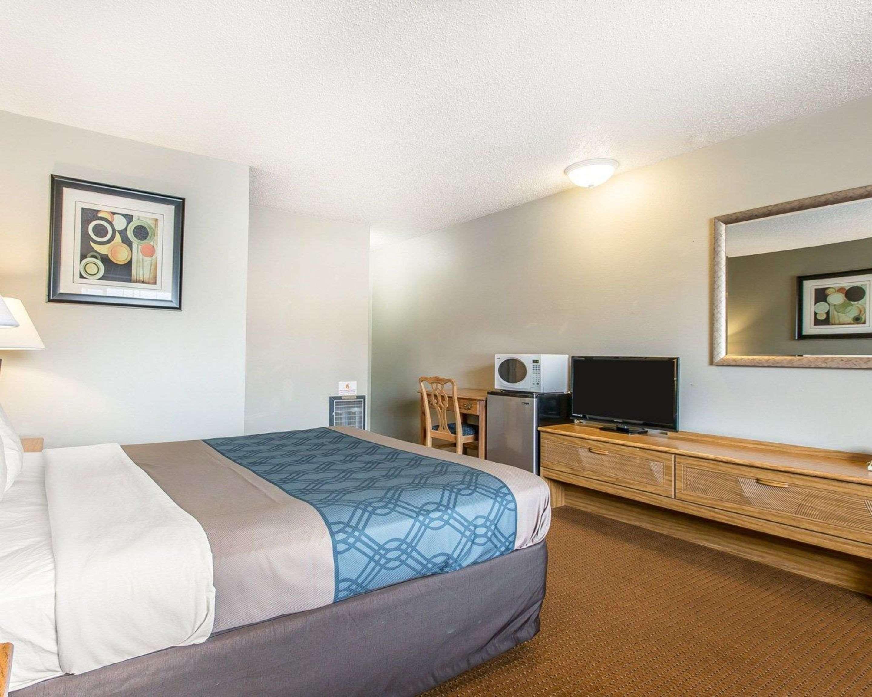 Econo Lodge Inn & Suites Yreka Exteriér fotografie