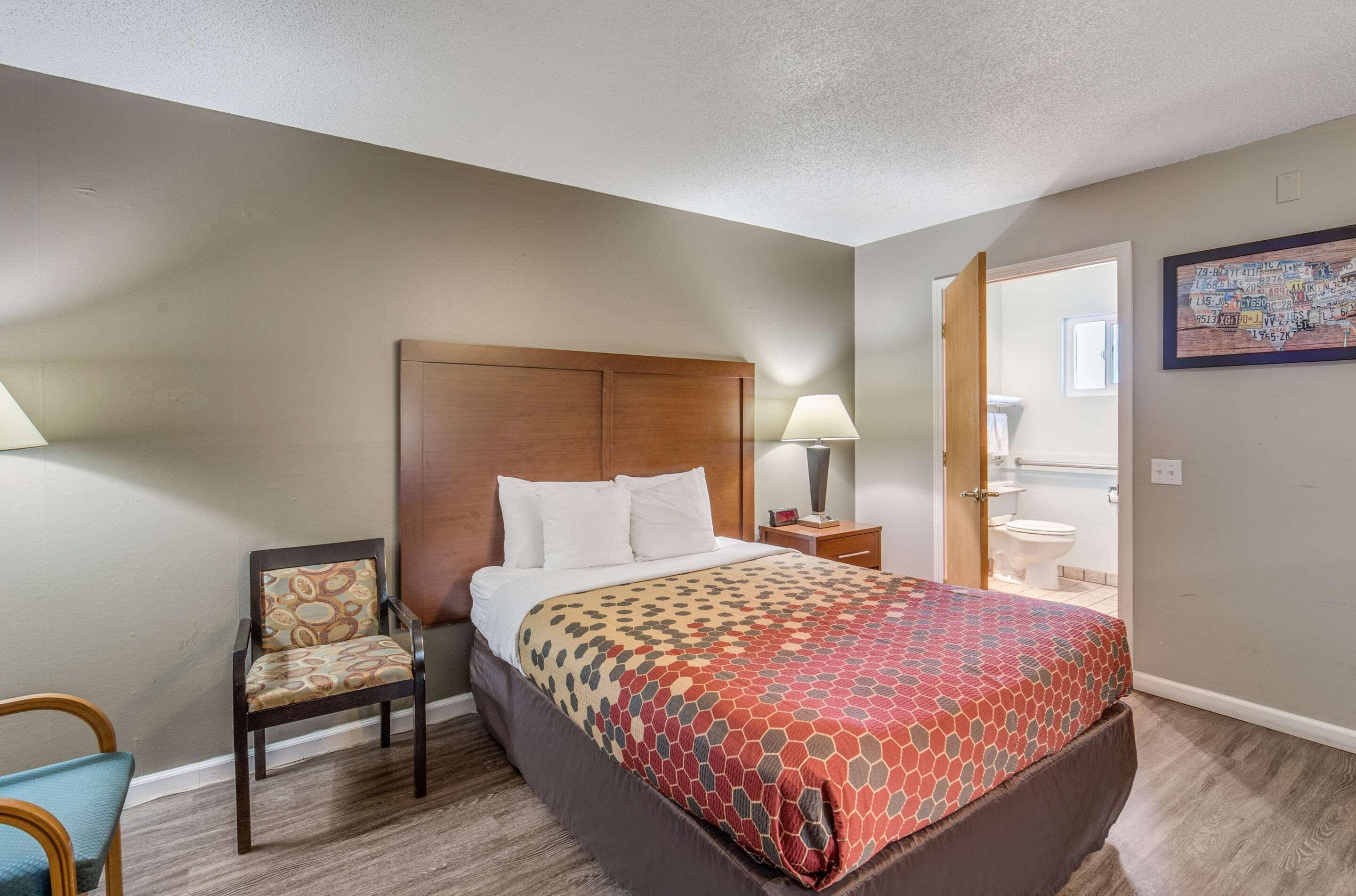 Econo Lodge Inn & Suites Yreka Exteriér fotografie