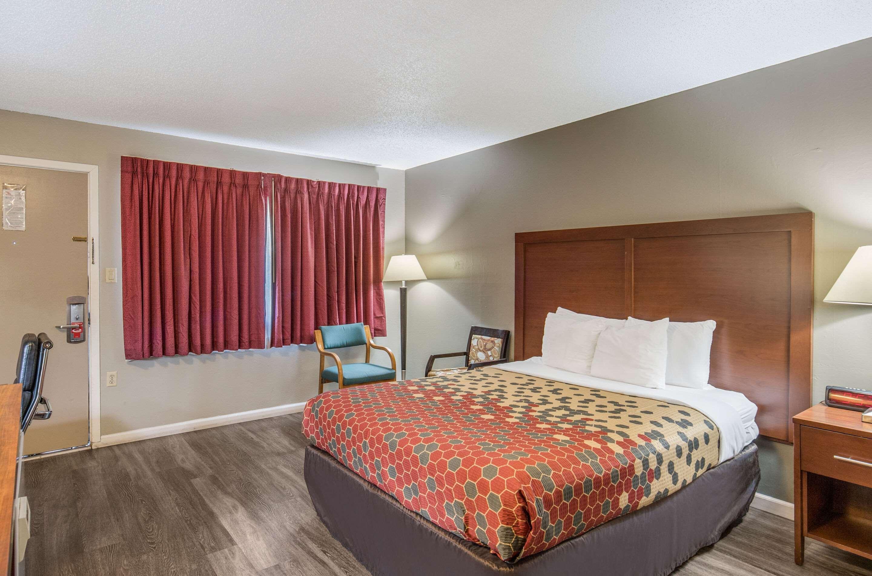 Econo Lodge Inn & Suites Yreka Exteriér fotografie