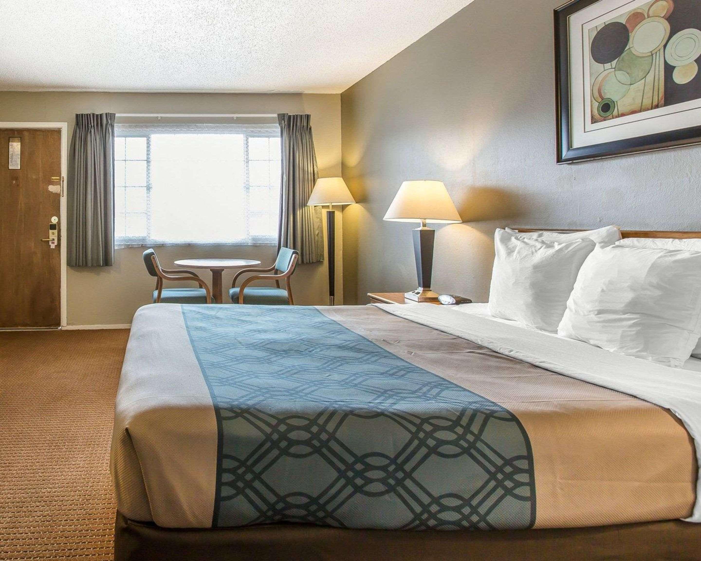 Econo Lodge Inn & Suites Yreka Exteriér fotografie
