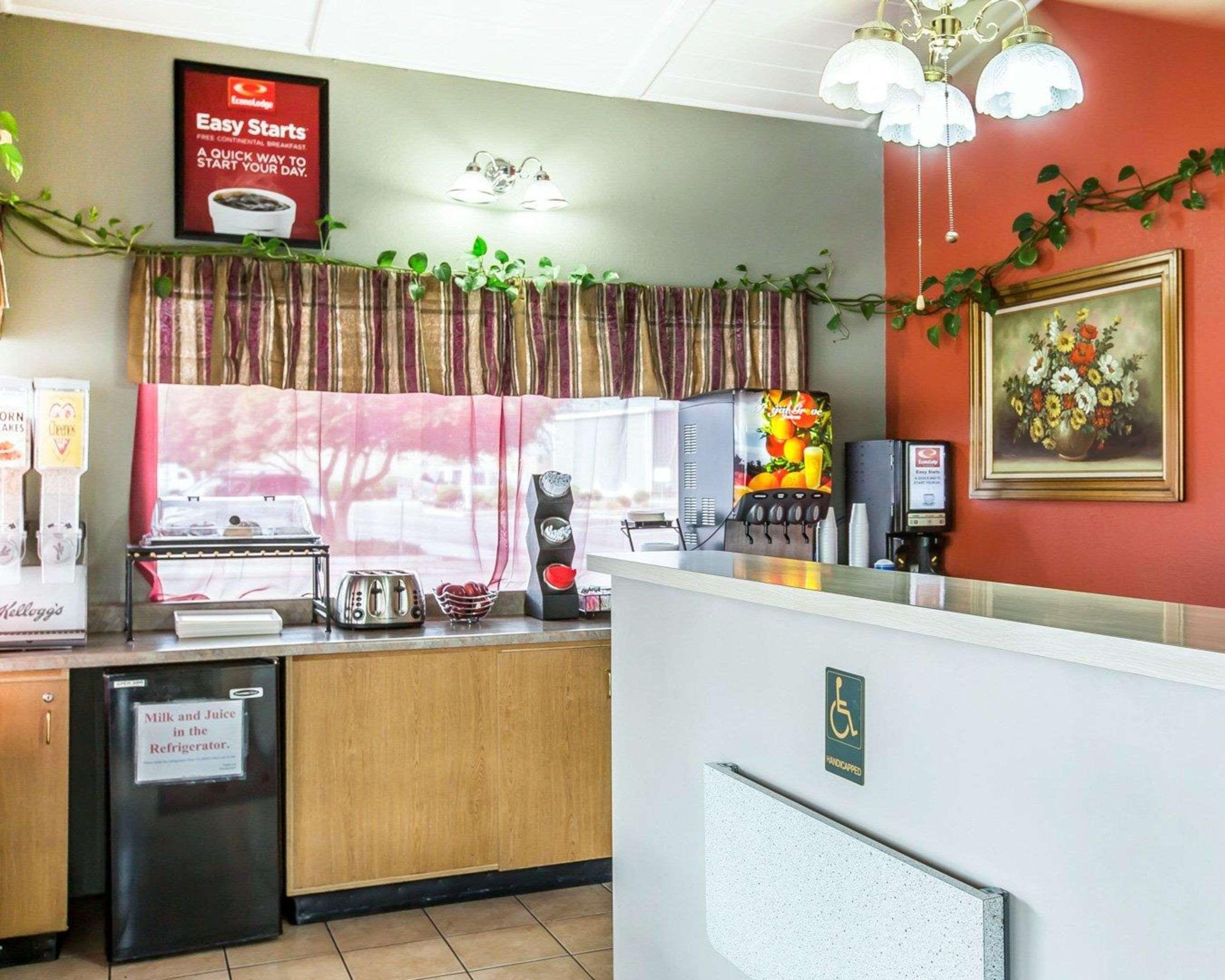 Econo Lodge Inn & Suites Yreka Exteriér fotografie