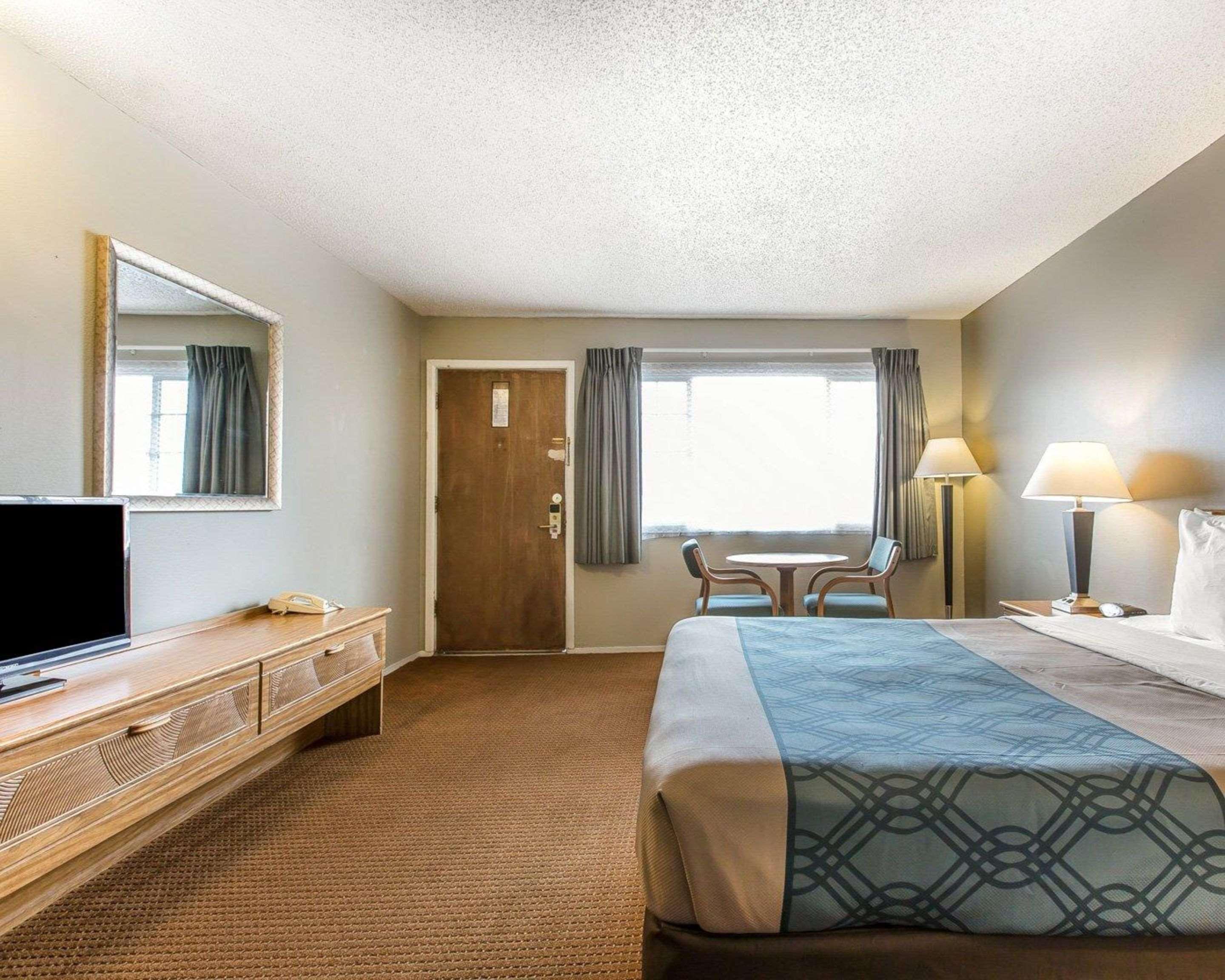 Econo Lodge Inn & Suites Yreka Exteriér fotografie