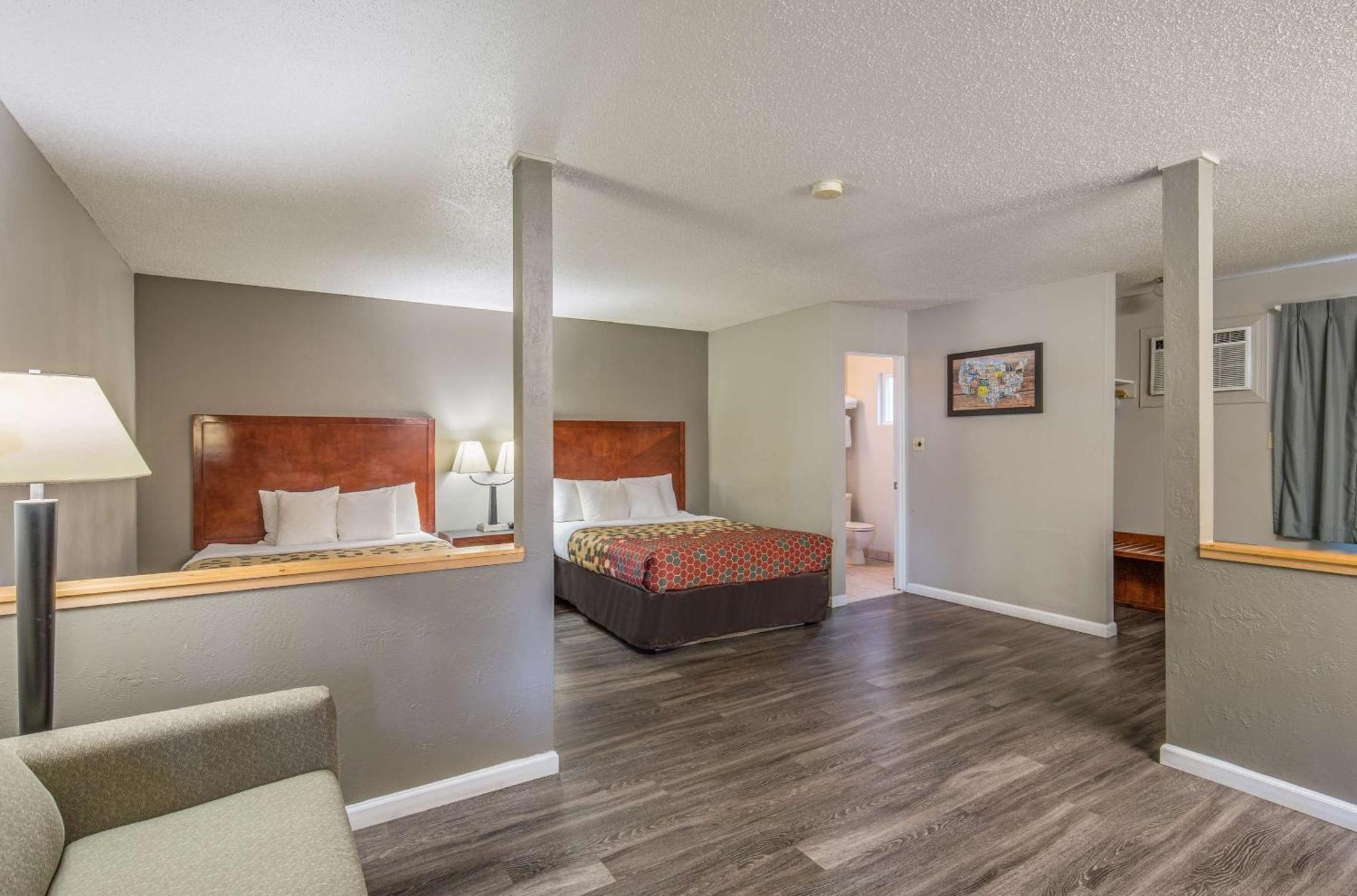 Econo Lodge Inn & Suites Yreka Exteriér fotografie