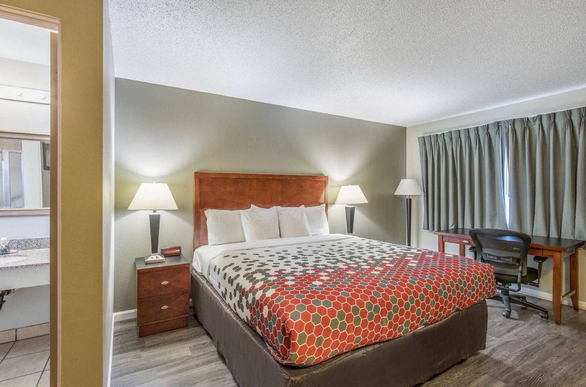 Econo Lodge Inn & Suites Yreka Exteriér fotografie