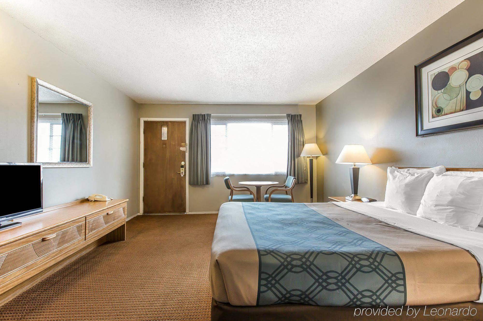 Econo Lodge Inn & Suites Yreka Exteriér fotografie